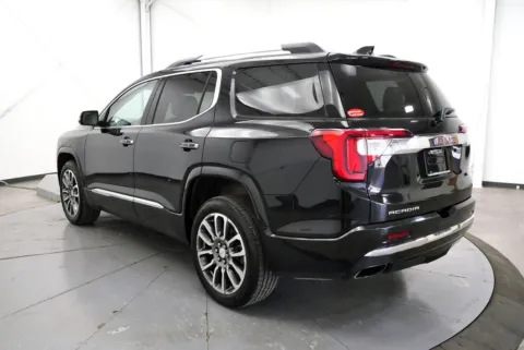 More photos of 2021 GMC Acadia Denali at Chillicothe Truck, OH