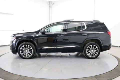 More photos of 2021 GMC Acadia Denali at Chillicothe Truck, OH