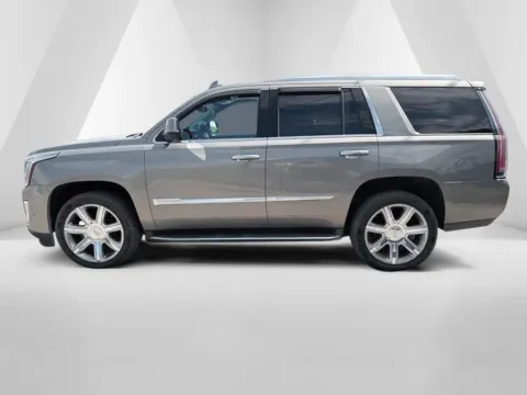 More photos of 2018 Cadillac Escalade Premium Luxury at Chillicothe Truck, OH