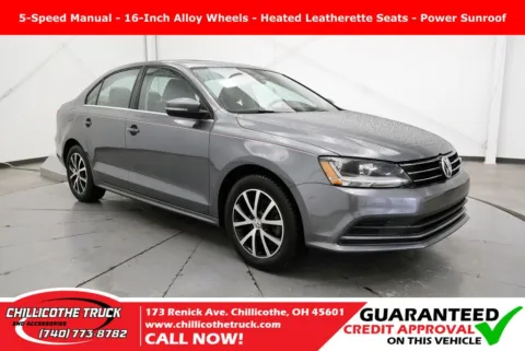 Gray 2017 Volkswagen Jetta 1.4T SE for sale in Chillicothe, OH