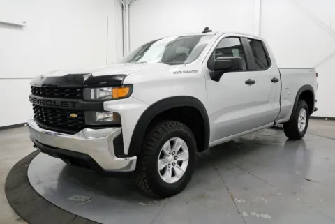 Another view of 2019 Chevrolet Silverado 1500 WT for sale in Chillicothe, OH at Chillicothe Truck
