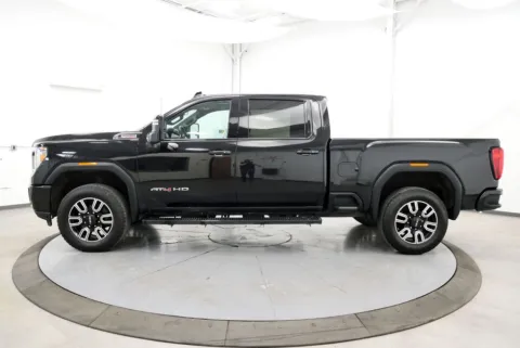 More photos of 2022 GMC Sierra 2500HD AT4 at Chillicothe Truck, OH