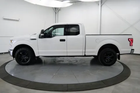 More photos of 2017 Ford F-150 XLT at Chillicothe Truck, OH