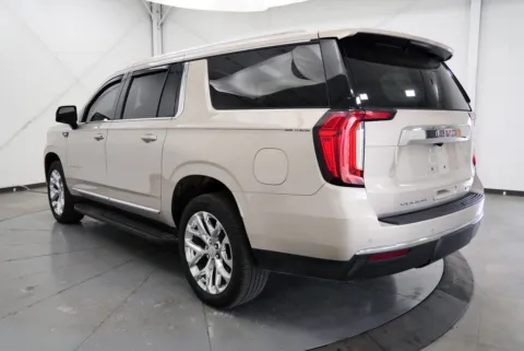 More photos of 2021 GMC Yukon XL SLT at Chillicothe Truck, OH