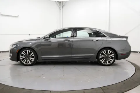 More photos of 2020 Lincoln MKZ Reserve at Chillicothe Truck, OH