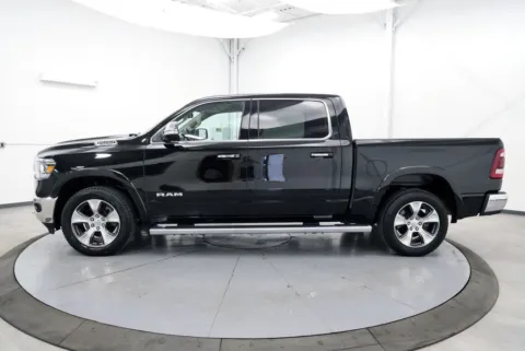 More photos of 2019 Ram 1500 Laramie at Chillicothe Truck, OH