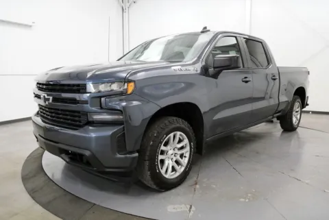 Another view of 2019 Chevrolet Silverado 1500 RST for sale in Chillicothe, OH at Chillicothe Truck