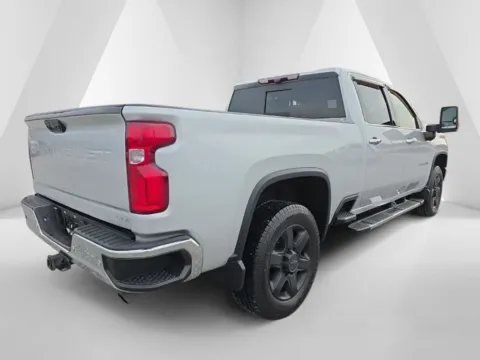 More photos of 2021 Chevrolet Silverado 2500HD LTZ at Chillicothe Truck, OH