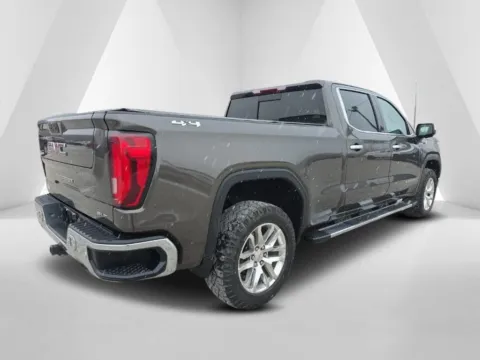More photos of 2020 GMC Sierra 1500 SLT at Chillicothe Truck, OH