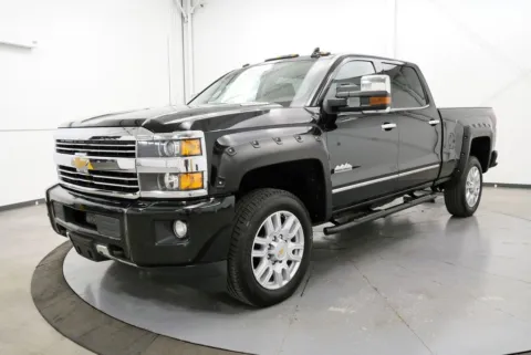 Another view of 2016 Chevrolet Silverado 2500HD High Country for sale in Chillicothe, OH at Chillicothe Truck