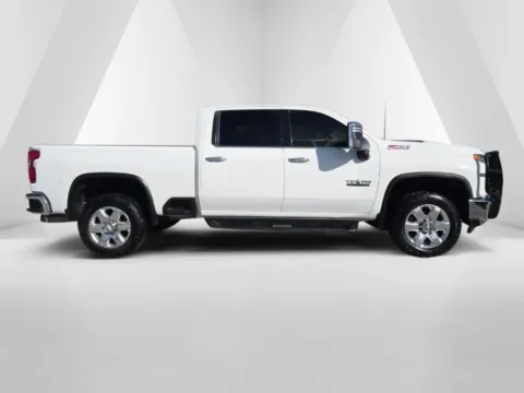 More photos of 2021 Chevrolet Silverado 2500HD LTZ at Chillicothe Truck, OH