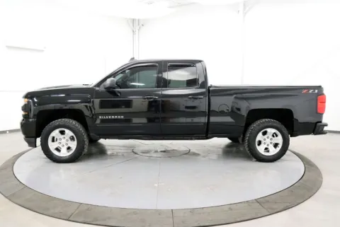 More photos of 2018 Chevrolet Silverado 1500 LT at Chillicothe Truck, OH