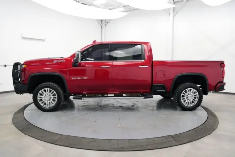 More photos of 2022 Chevrolet Silverado 2500HD High Country at Chillicothe Truck, OH