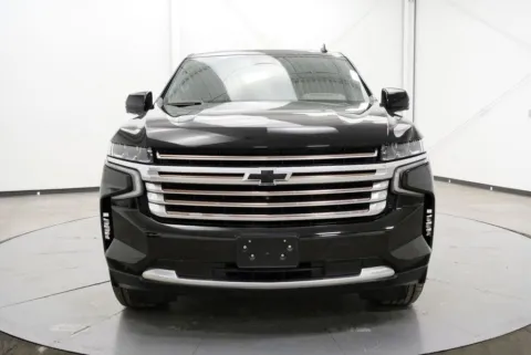 Photos of 2022 Chevrolet Suburban High Country for sale in Chillicothe, OH at Chillicothe Truck