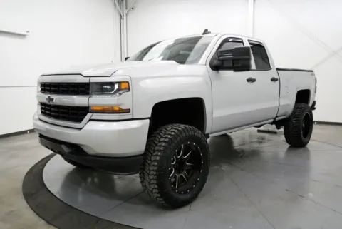 Another view of 2018 Chevrolet Silverado 1500 Custom for sale in Chillicothe, OH at Chillicothe Truck