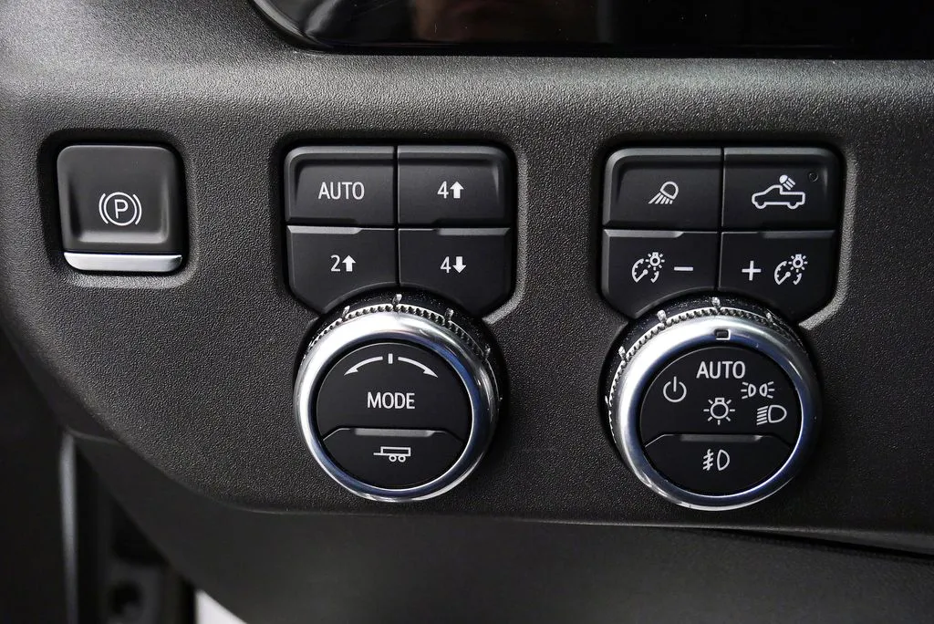 2022 GMC Sierra 1500 SLT - Photo 27