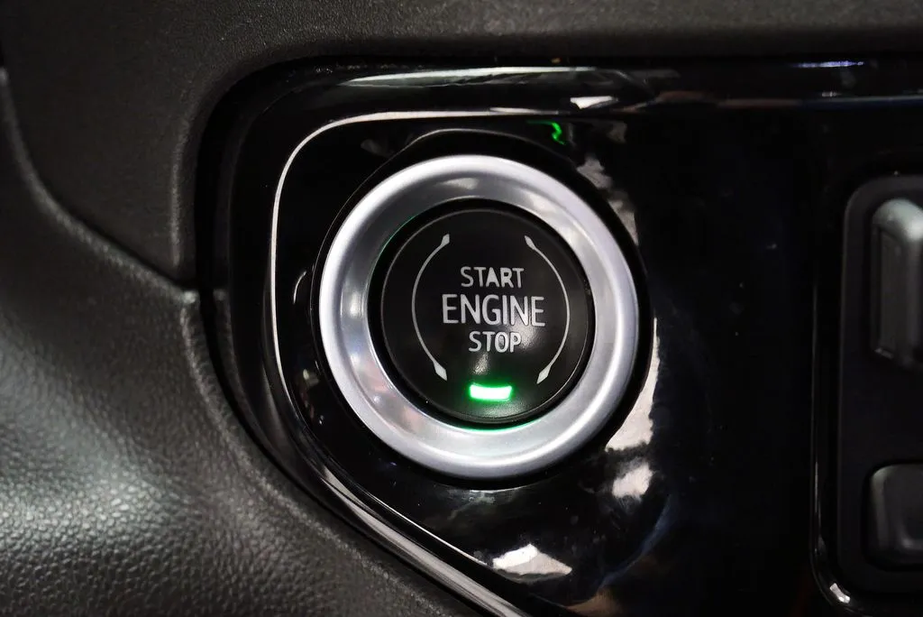 2022 GMC Sierra 1500 SLT - Photo 28