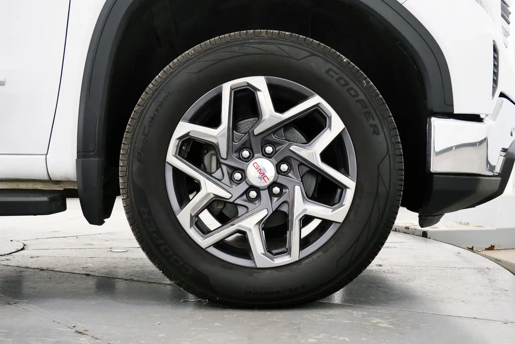 2022 GMC Sierra 1500 SLT - Photo 35