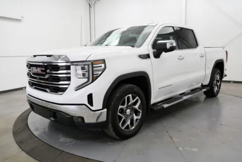 Another view of 2022 GMC Sierra 1500 SLT for sale in Chillicothe, OH at Chillicothe Truck