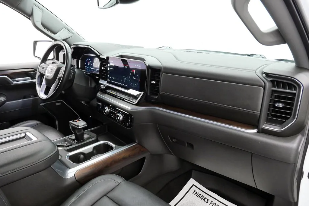 2022 GMC Sierra 1500 SLT - Photo 18