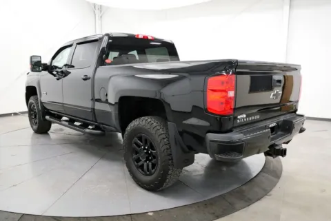 More photos of 2017 Chevrolet Silverado 2500HD LT at Chillicothe Truck, OH