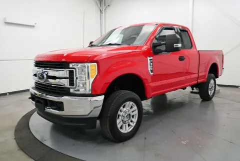 Another view of 2017 Ford F-350SD XLT for sale in Chillicothe, OH at Chillicothe Truck