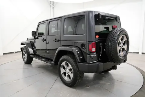 More photos of 2018 Jeep Wrangler JK Unlimited Sahara at Chillicothe Truck, OH