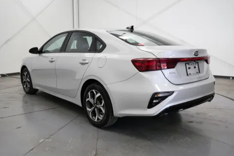 More photos of 2019 Kia Forte LXS at Chillicothe Truck, OH