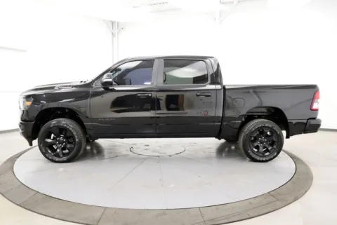 More photos of 2019 Ram 1500 Big Horn/Lone Star at Chillicothe Truck, OH