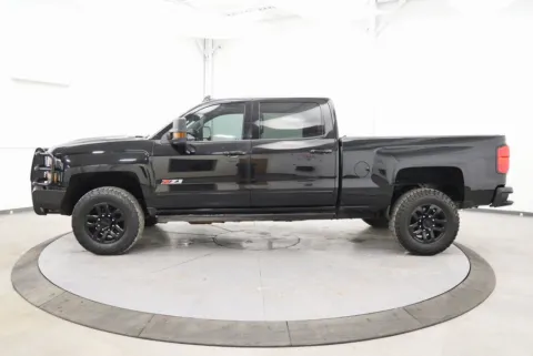 More photos of 2018 Chevrolet Silverado 2500HD LTZ at Chillicothe Truck, OH