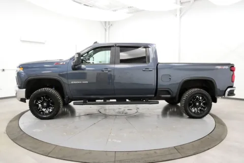 More photos of 2020 Chevrolet Silverado 2500HD LT at Chillicothe Truck, OH