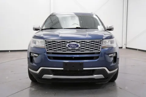 Photos of 2019 Ford Explorer Platinum for sale in Chillicothe, OH at Chillicothe Truck