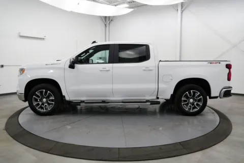 More photos of 2024 Chevrolet Silverado 1500 LT at Chillicothe Truck, OH