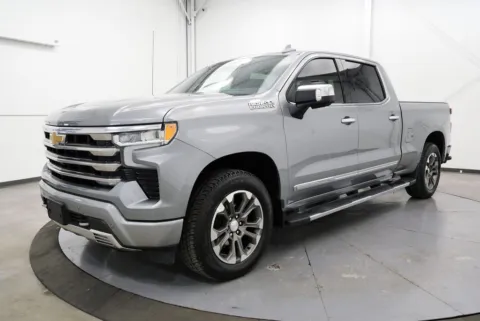 Another view of 2023 Chevrolet Silverado 1500 High Country for sale in Chillicothe, OH at Chillicothe Truck