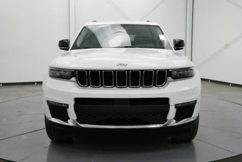 Photos of 2023 Jeep Grand Cherokee L Limited for sale in Chillicothe, OH at Chillicothe Truck