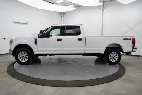 More photos of 2020 Ford F-350SD XLT at Chillicothe Truck, OH