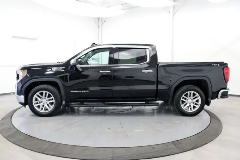 More photos of 2019 GMC Sierra 1500 SLT at Chillicothe Truck, OH