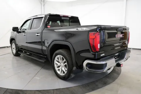 More photos of 2019 GMC Sierra 1500 SLT at Chillicothe Truck, OH
