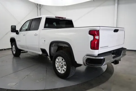 More photos of 2023 Chevrolet Silverado 2500HD LT at Chillicothe Truck, OH