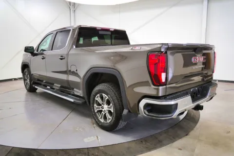 More photos of 2020 GMC Sierra 1500 SLE at Chillicothe Truck, OH