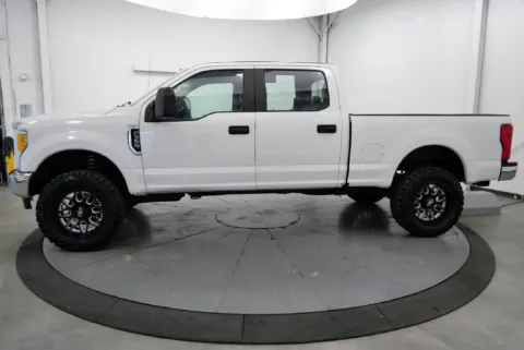 More photos of 2017 Ford F-350SD XL at Chillicothe Truck, OH