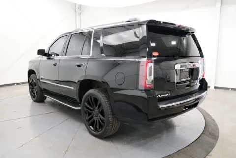 More photos of 2016 GMC Yukon Denali at Chillicothe Truck, OH