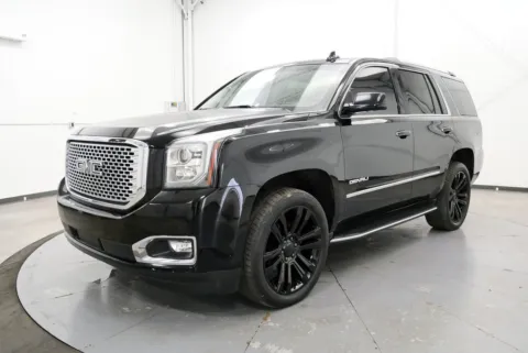 Another view of 2016 GMC Yukon Denali for sale in Chillicothe, OH at Chillicothe Truck