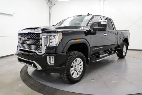 Another view of 2021 GMC Sierra 2500HD Denali for sale in Chillicothe, OH at Chillicothe Truck