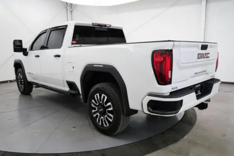 More photos of 2021 GMC Sierra 2500HD AT4 at Chillicothe Truck, OH