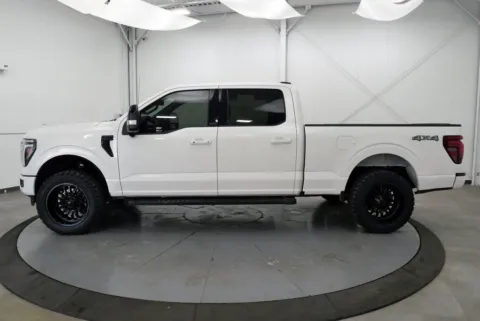 More photos of 2025 Ford F-150 Lariat at Chillicothe Truck, OH
