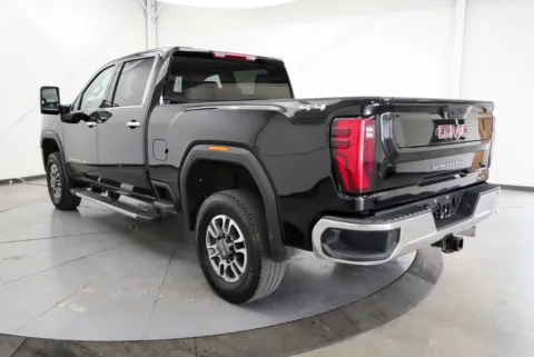 More photos of 2024 GMC Sierra 2500HD SLT at Chillicothe Truck, OH