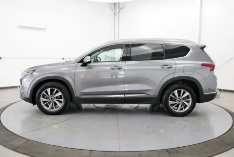 More photos of 2020 Hyundai Santa Fe Limited at Chillicothe Truck, OH