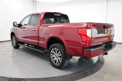 More photos of 2017 Nissan Titan XD Platinum Reserve at Chillicothe Truck, OH