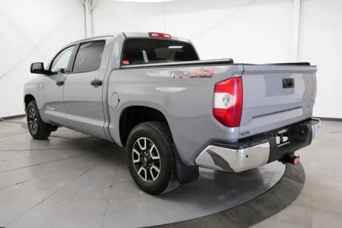 More photos of 2018 Toyota Tundra SR5 at Chillicothe Truck, OH